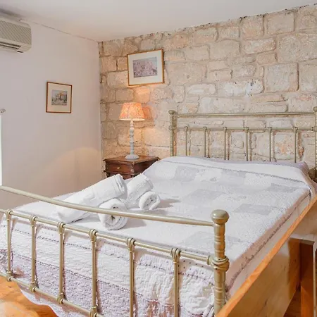 The Stone House Aegina